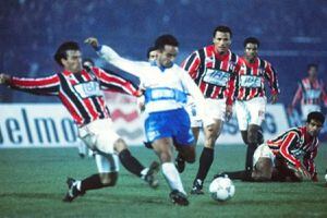 Emblemático jugador de la UC se juntó con Rodrigo Barrera: “El goleador histórico de verdad”