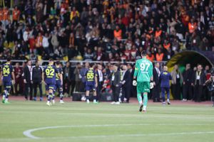 ¿Por qué el Fenerbahce se iría de la Superliga de Turquía?: esta es la crisis que azota al fútbol turco
