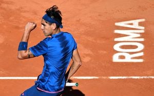 Alejandro Tabilo logra su mejor puesto y Nicolás Jarry desciende: el ranking ATP a horas del debut en Roland Garros