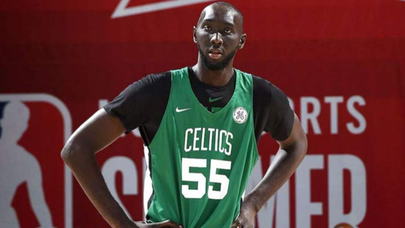 Com título de jogador mais alto da NBA, Tacko Fall vira sensação no Boston  Celtics