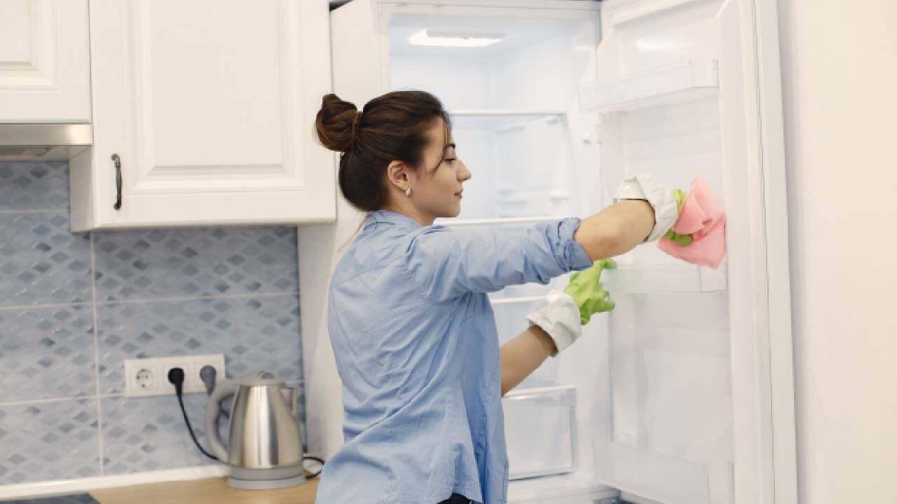 Por qué no debes guardar ollas con comida dentro de la nevera? Este es el  motivo