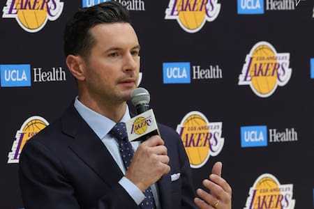 “Me importa una mier..”: Nuevo entrenador hace estallar a los aficionados de los Lakers