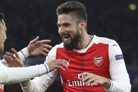 Ex compañero de Alexis Sánchez en el Arsenal anuncia el fin de ciclo en su Selección: “Hay que darle paso a los jóvenes”