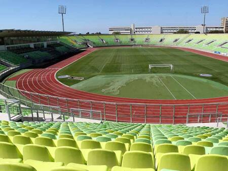 Apelarán al Presidente Boric para recuperar un estadio del fútbol chileno