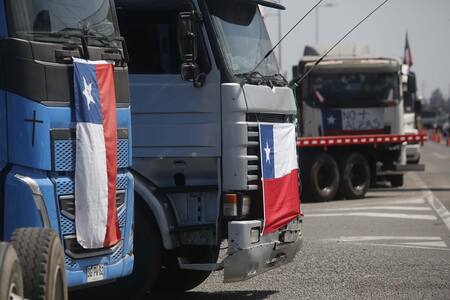 Camioneros no llegaron a acuerdo con el Gobierno y se mantiene el paro