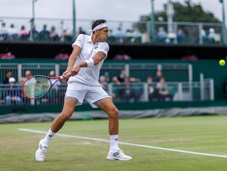 Otra vez lluvia en Wimbledon: ¿A qué hora jugarían hoy Alejandro Tabilo vs Taylor Fritz y cómo verlo en vivo?