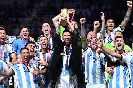 Fue campeón del mundo con Argentina, lo desechó su club y ahora se podría ir al fútbol de Turquía