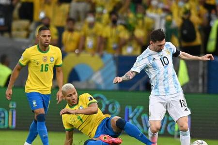 Gratis por TV abierta: el canal que va a transmitir el partidazo de Brasil vs Argentina por las Eliminatorias