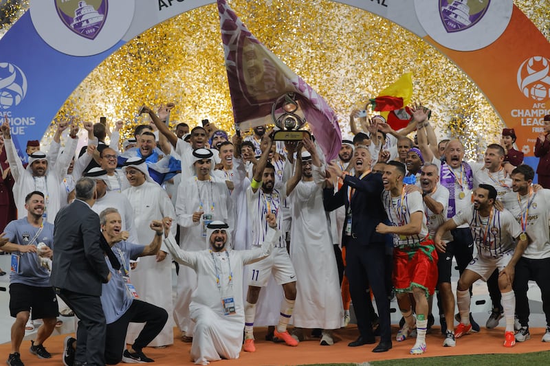 Al Ain celebra la Champions League de Asia.