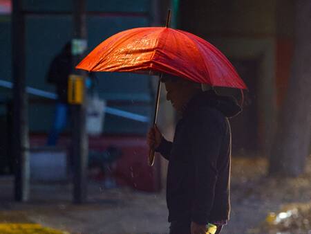 A prepararse: Experto revela cuándo vuelve la lluvia a Santiago