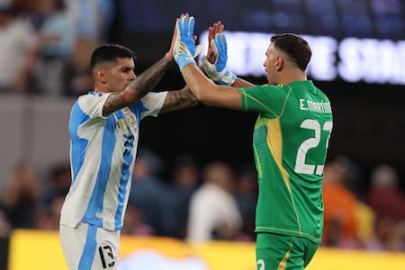 Le costó, pero clasificó: Dibu Martínez llevó a Argentina a semifinales de Copa América