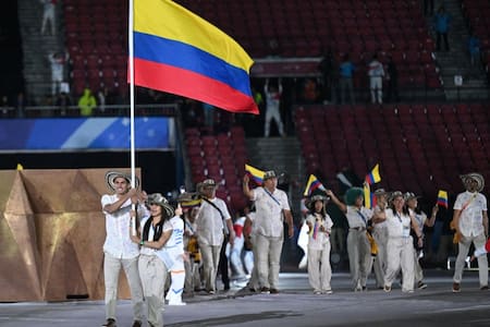 Colombia y Barranquilla desesperadas: le piden ayuda al Presidente Boric para salvar los Juegos Panamericanos