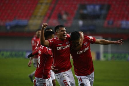 Ñublense revive una vieja rivalidad en Copa Chile: “Antes los clásicos eran con Linares, no con Curicó Unido”