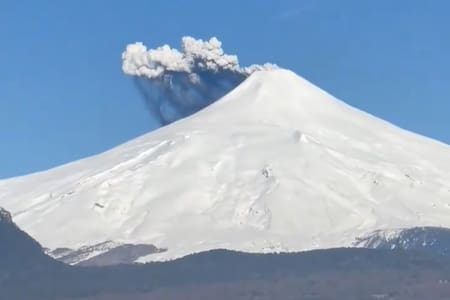 VIDEO | Alerta por pulso de ceniza en Volcán Villarrica