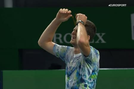 Masters 1000 de Shanghai: Hurkacz salvó un punto de partido para ganarle la final a Rublev