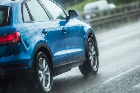 Sigue estos consejos de mantención para evitar accidentes automovilísticos durante días lluviosos