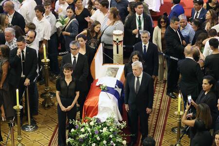 ¿Por qué no va a estar Camila Vallejo en el funeral de Sebastián Piñera? 