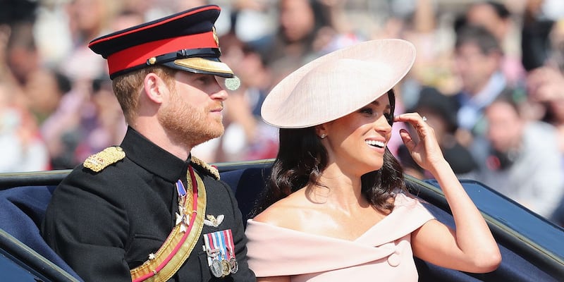 Meghan Markle y el Príncipe Harry siguen con problemas con la Familia Real