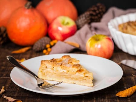 Aprende a hacer esta deliciosa y simple receta de tarta de manzana en microondas