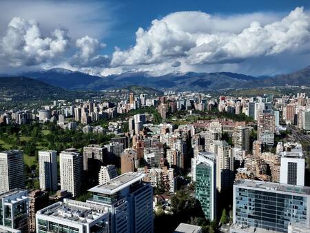 Esta es la comuna más desarrollada de Santiago, según ChatGPT