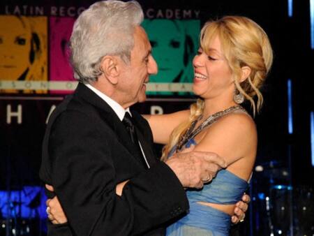 Shakira actualiza el estado de salud de su padre y agradece el apoyo de sus fans