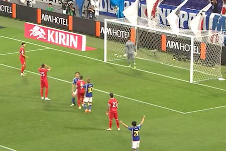 VIDEO | No lo podía creer: Emiliano Amor “regaló” un gol ante Japón y esta fue su reacción 