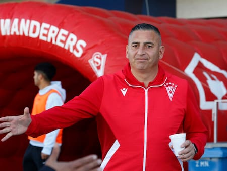 Hinchas de Santiago Wanderers deliran con Jaime García tras el triunfo ante la UC: “Tiene cosas de Ancelotti”