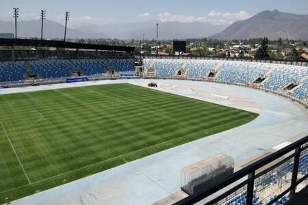 Sobrecargado: el estadio del fútbol chileno que va a recibir tres partidos de Copa Chile esta semana