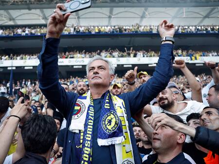 José Mourinho comienza la revolución en Fenerbahce y le desea “mala suerte” a sus jugadores para la Eurocopa