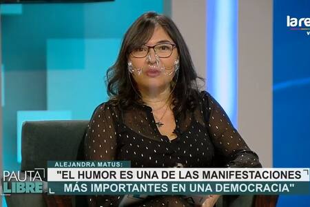 "Si se coarta el humor, la democracia es débil": Alejandra Matus se cuadra con "Políticamente Incorrecto" ante comunicados de las FFAA