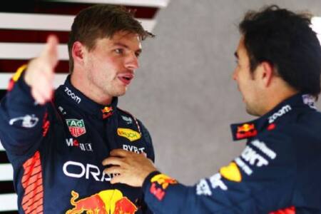 Peter Windsor llama “ridícula” la sospecha sobre diferencia entre los autos de Checo y Verstappen