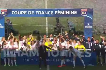 VIDEO | Así celebraron Christiane Endler y Olympique de Lyon el título de la Copa de Francia