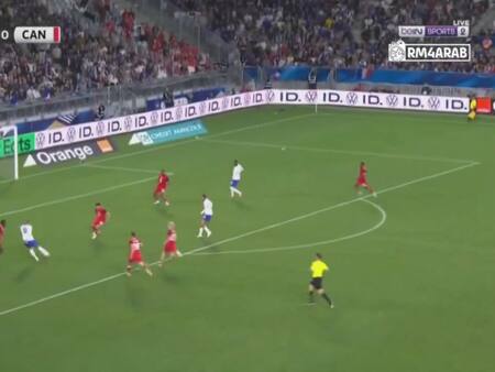 VIDEO | Enfrentará a la Roja y le negó un golazo a Mbappé: arquero de Canadá fue figura ante Francia