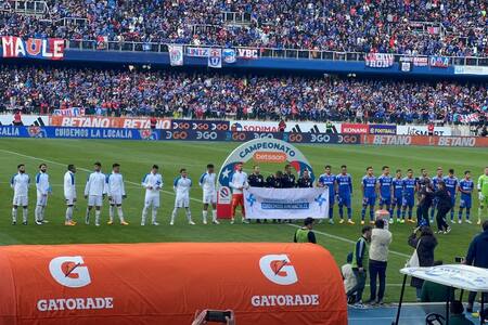 Uno de los estadios más importantes del fútbol chileno recibió lapidario diagnóstico: “La cancha hay que hacerla de nuevo”