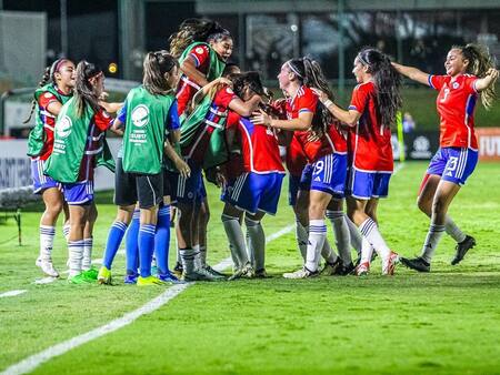 La Roja femenina Sub-17 vapuleó a Ecuador en el Sudamericano