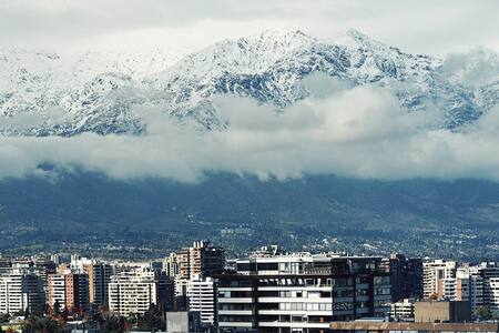 “Santiago invernal y post lluvia”: Publican impactantes fotos de la capital luego de las precipitaciones